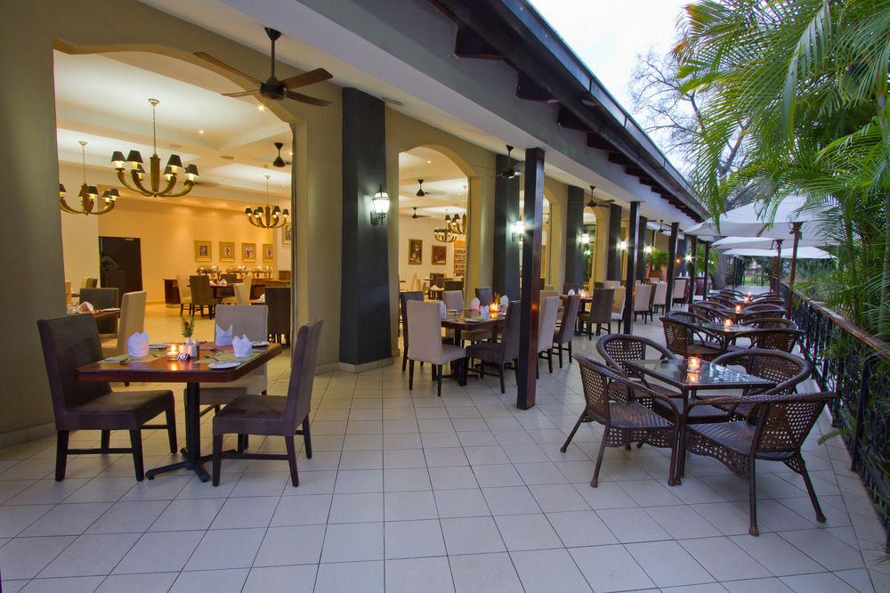 Protea Hotel By Marriott Livingstone Kültér fotó